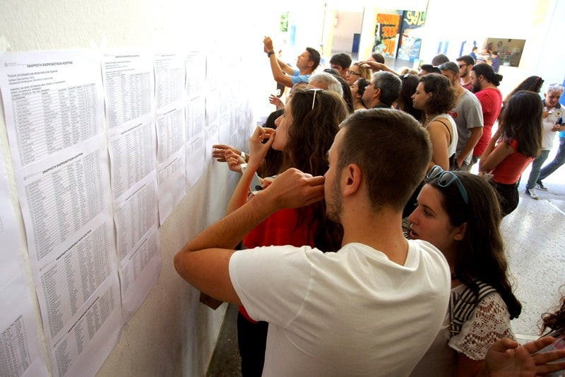 Βάσεις εισαγωγής δύο ταχυτήτων –  Τι δείχνουν τα αποτελέσματα για τους μαθητές